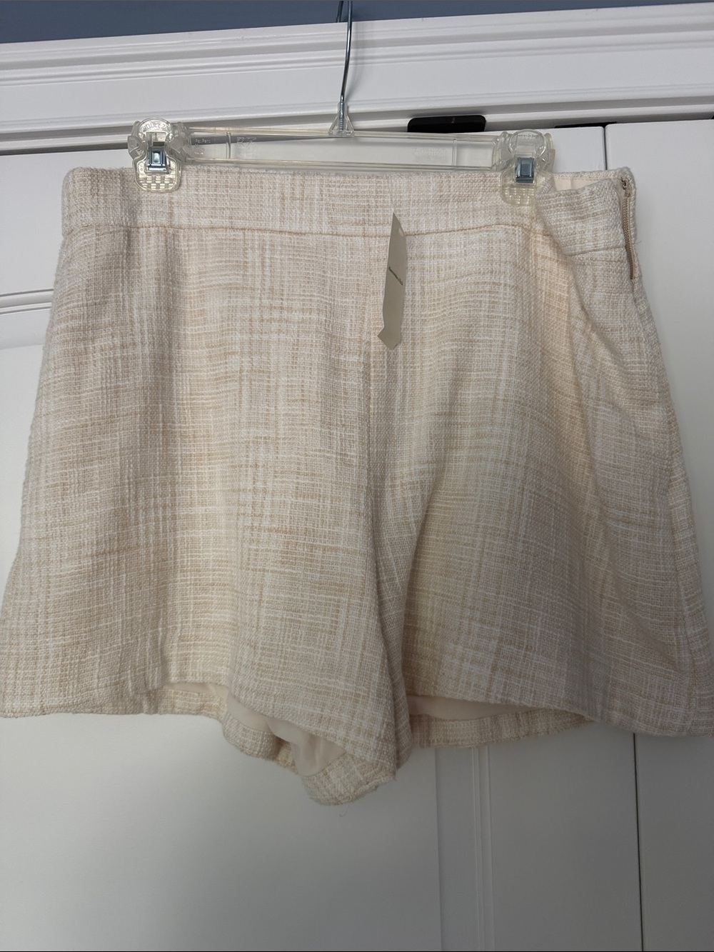 Abercrombie & Fitch Cream High-Waist Textured Shorts - Picture 1 of 4
